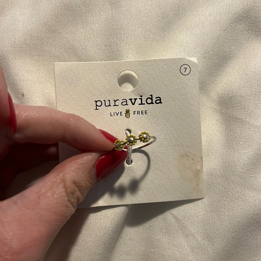 Flower ring